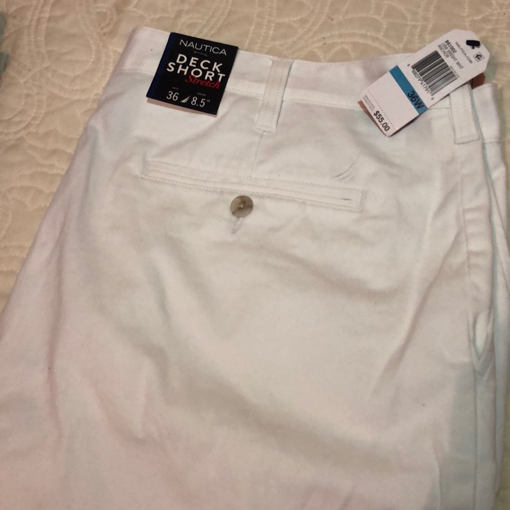 🌟NWT Nautica white shorts